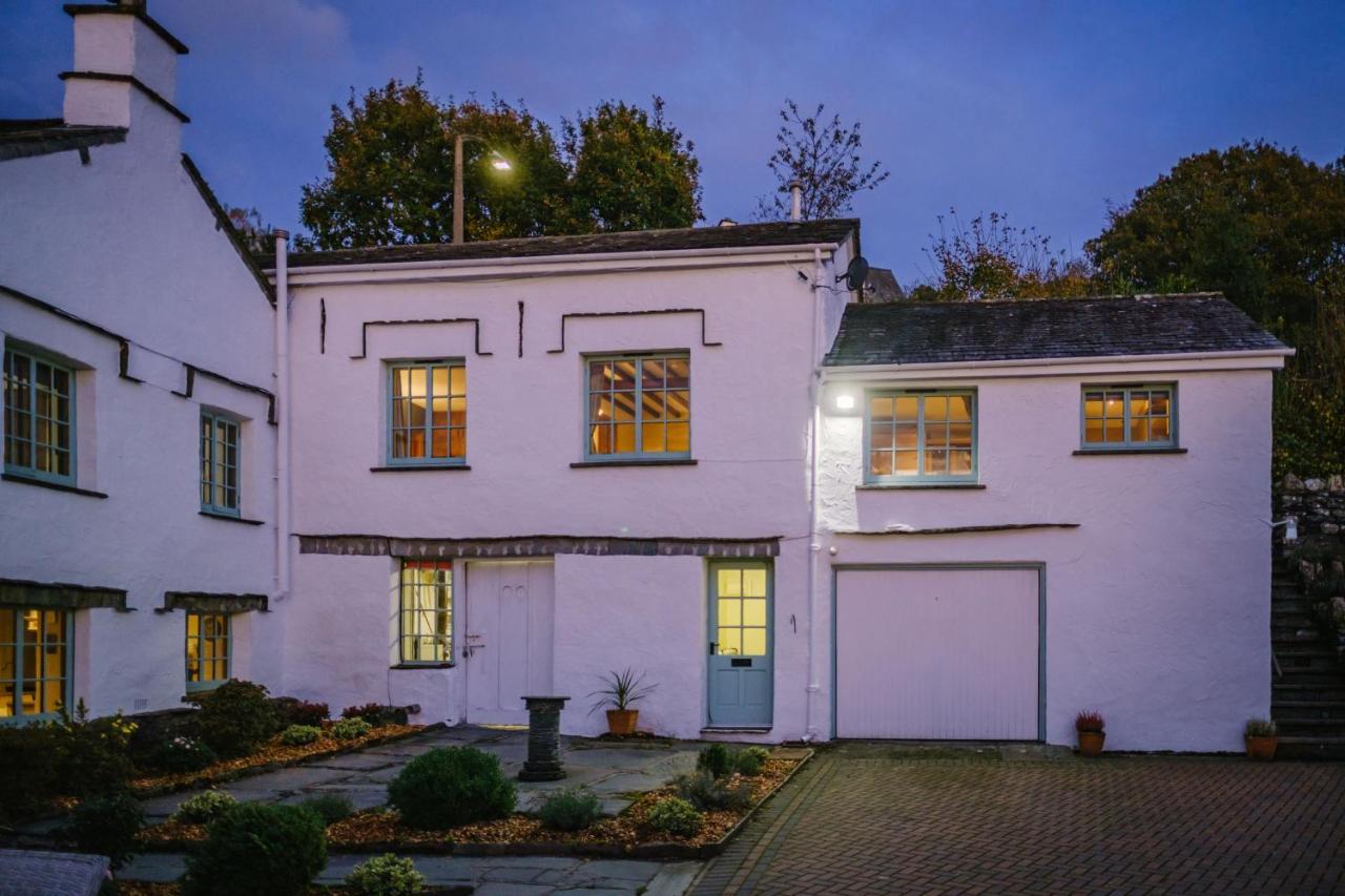 Stunning Cottage Grade 2 Listed With Parking And Hot Tub Bowness-on-Windermere Kültér fotó
