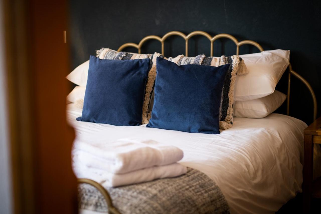 Stunning Cottage Grade 2 Listed With Parking And Hot Tub Bowness-on-Windermere Kültér fotó