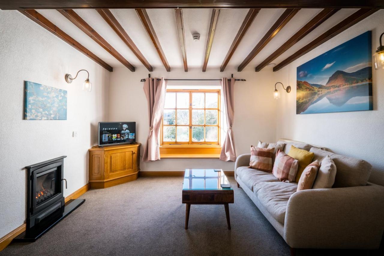 Stunning Cottage Grade 2 Listed With Parking And Hot Tub Bowness-on-Windermere Kültér fotó