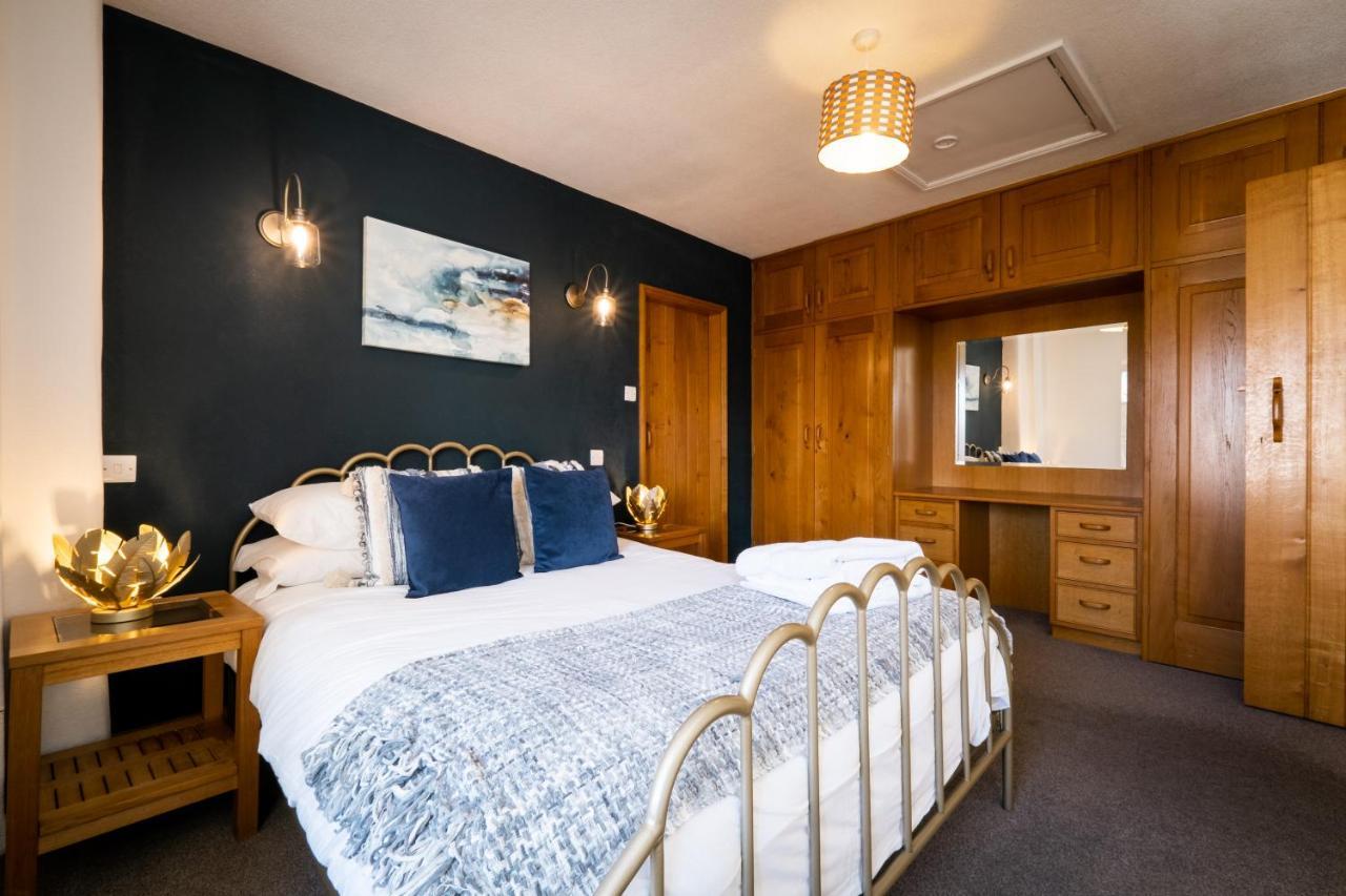 Stunning Cottage Grade 2 Listed With Parking And Hot Tub Bowness-on-Windermere Kültér fotó