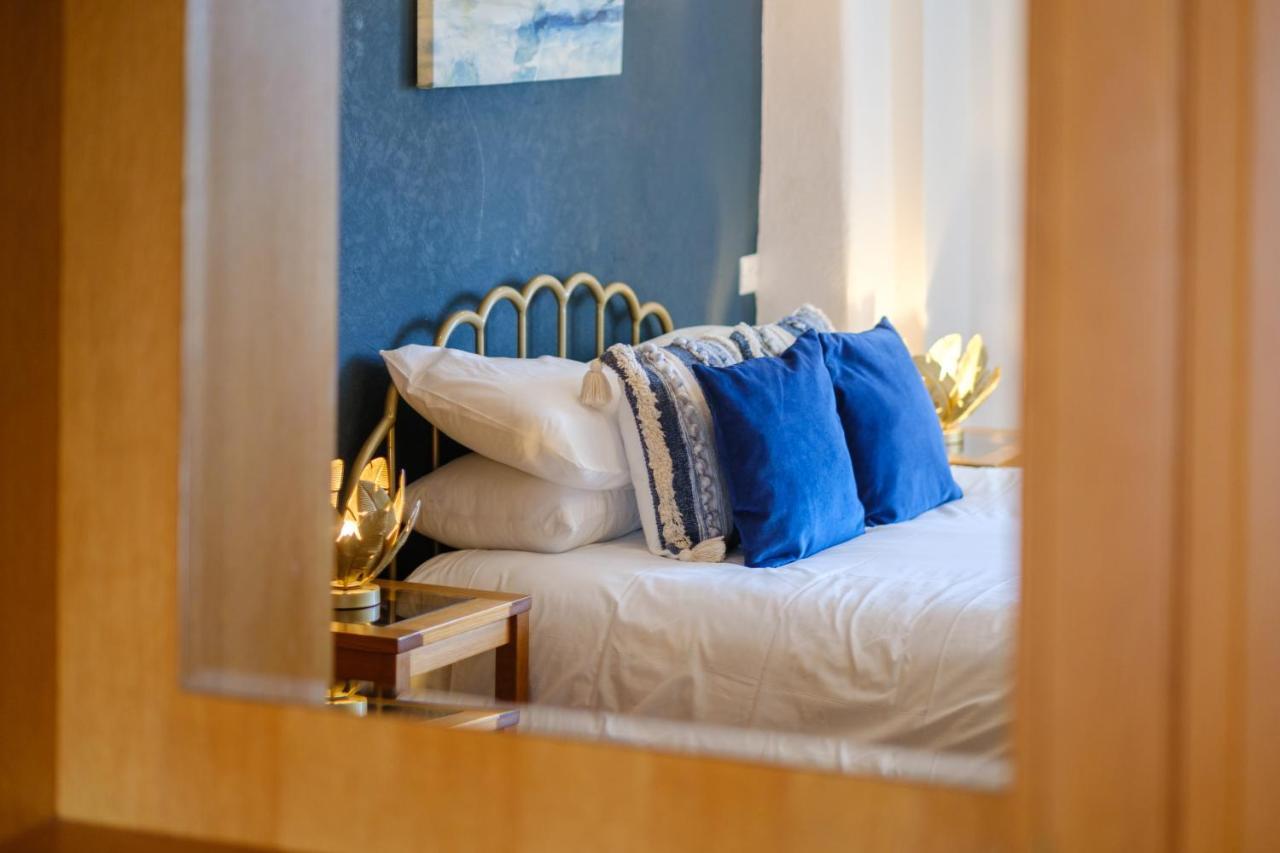 Stunning Cottage Grade 2 Listed With Parking And Hot Tub Bowness-on-Windermere Kültér fotó