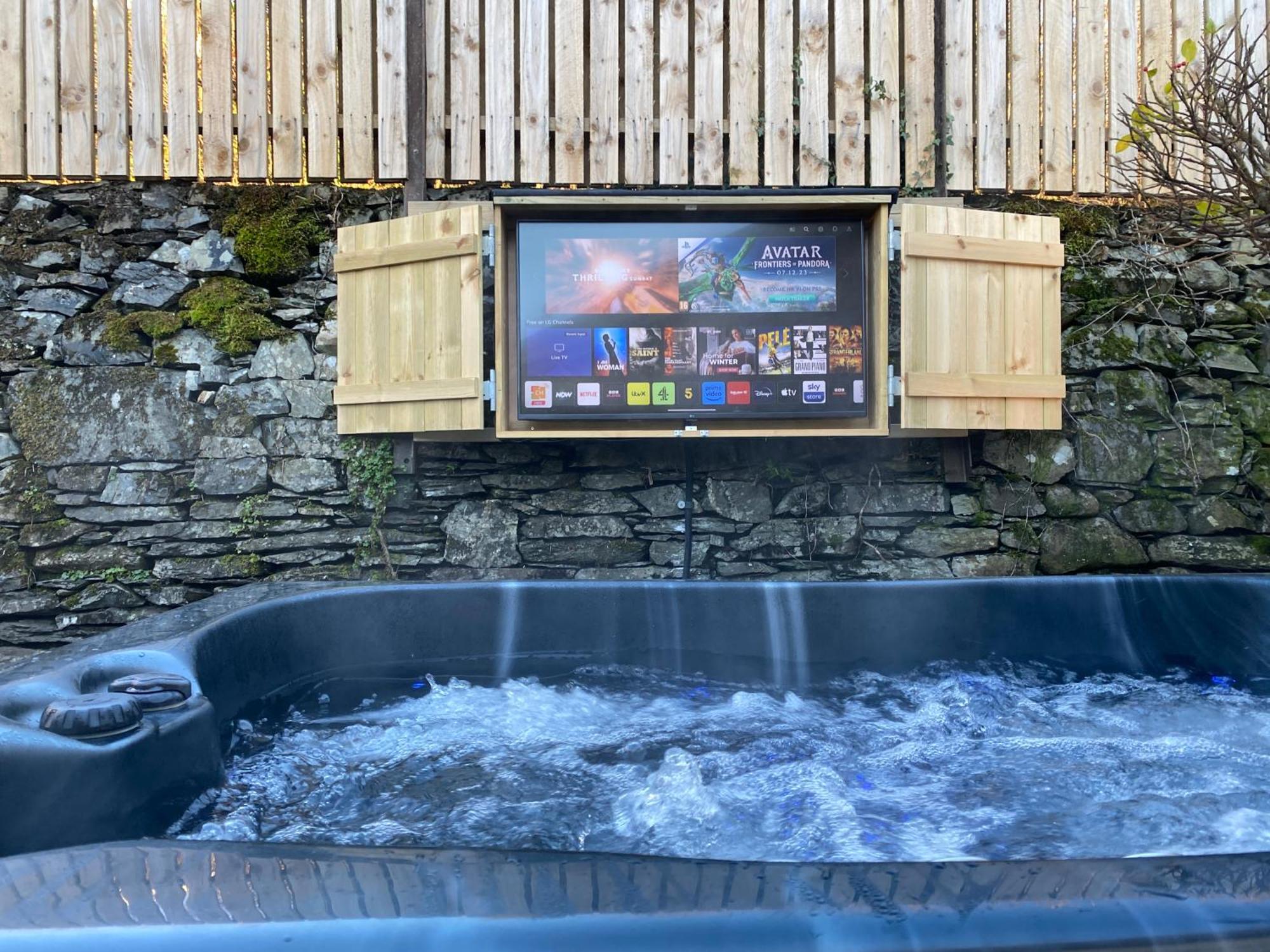 Stunning Cottage Grade 2 Listed With Parking And Hot Tub Bowness-on-Windermere Kültér fotó